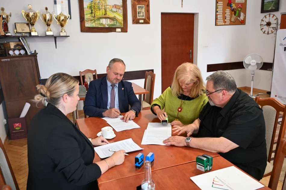 Podpisanie umów na przebudowy dróg rolniczych - zdjęcie 4