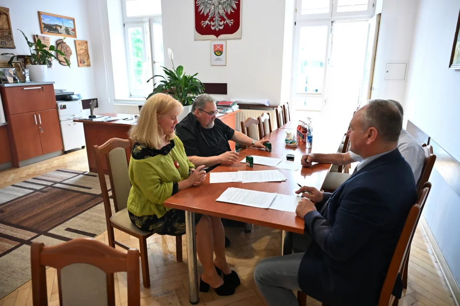 Podpisanie umów na przebudowy dróg rolniczych - zdjęcie 10