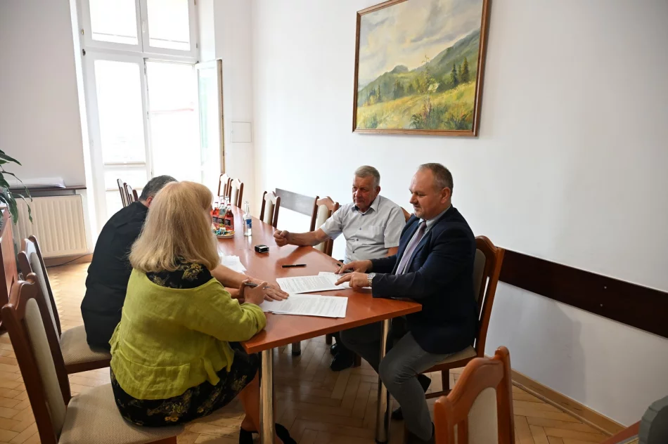 Podpisanie umów na przebudowy dróg rolniczych - zdjęcie 11