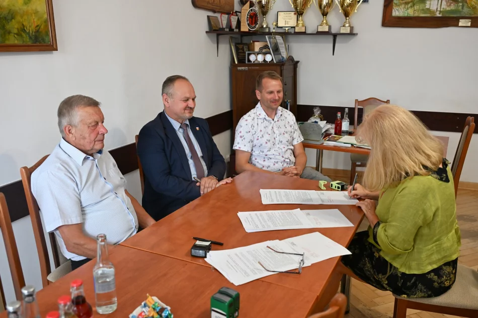 Podpisanie umów na przebudowy dróg rolniczych - zdjęcie 12