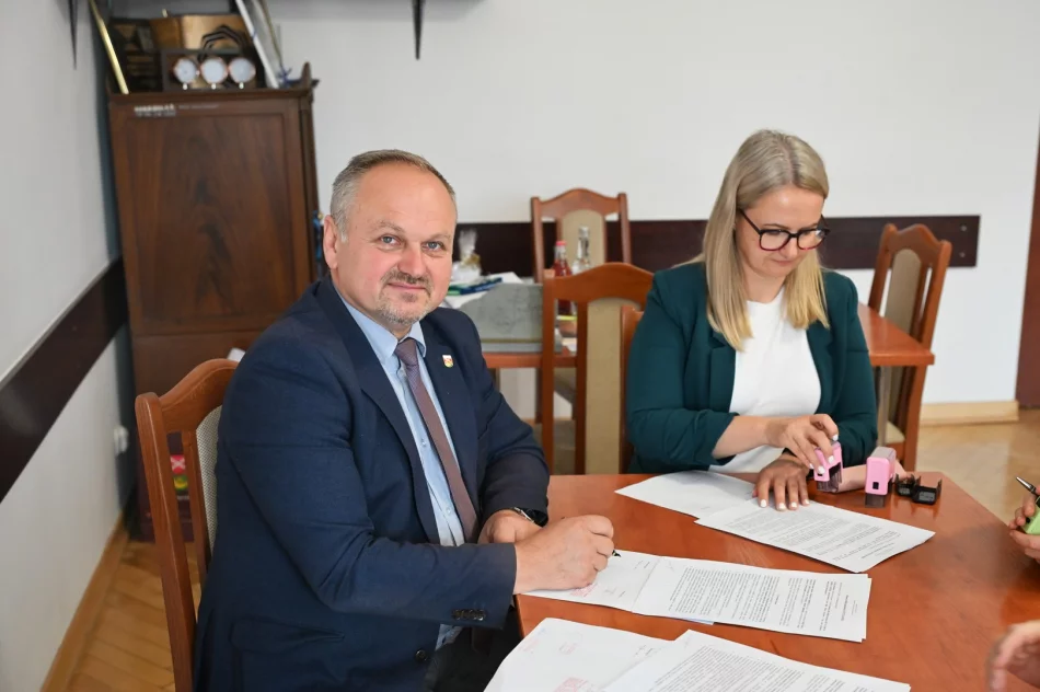 Podpisanie umów na przebudowy dróg rolniczych - zdjęcie 18