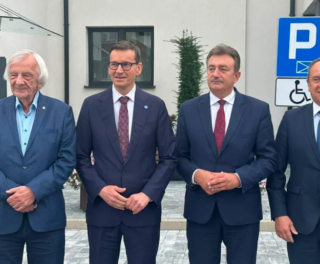 Komitet Polityczny PiS ma zatwierdzić wykluczenie z partii ponad 30 parlamentarzystów - zdjęcie główne