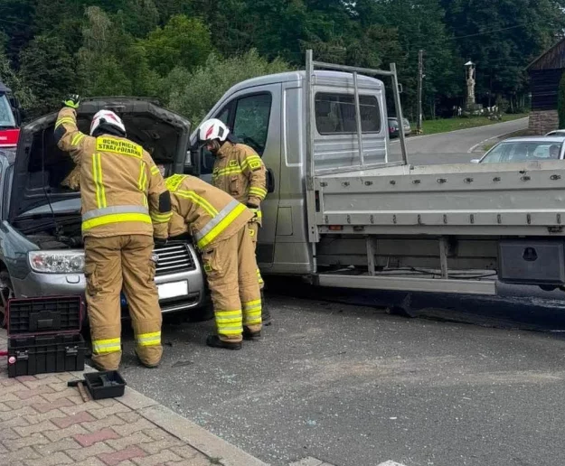 Nie ustąpiła pierwszeństwa. Po zderzeniu trafiła do szpitala - zdjęcie główne
