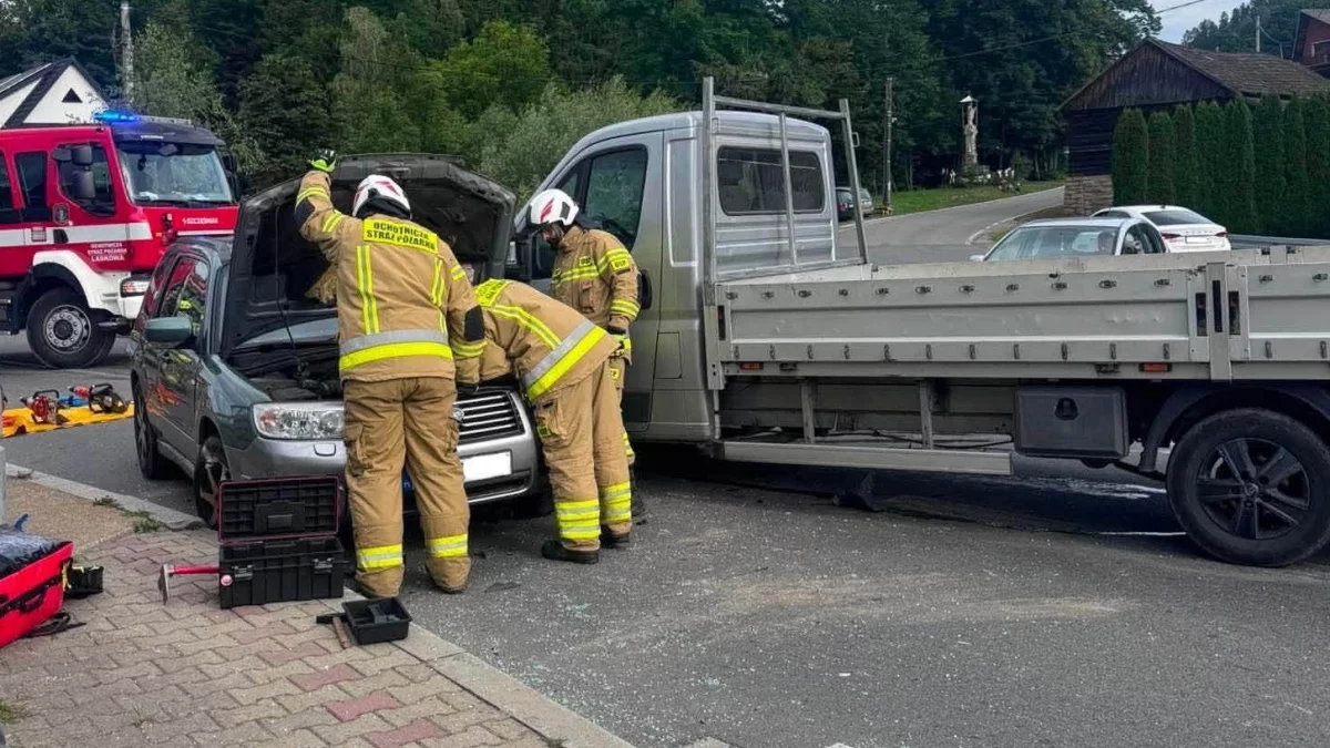Zderzenie Subaru Forester i Fiata Ducato w Kamionce Małej