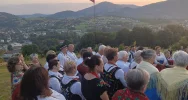 Wieczorna msza pod krzyżem na wzgórzu Grunwald  - zdjęcie 4