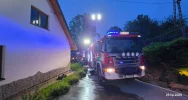 Z nocnym pożarem walczyło 60 strażaków - zdjęcie 2
