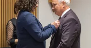 Pożegnanie sekretarza. Było wzruszenie, odznaczenie i śpiew - zdjęcie 4