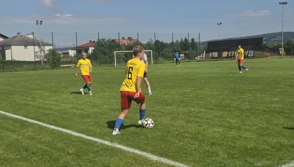 Przegrany sparing Limanovii. Trwa przebudowa drużyny. - zdjęcie 1