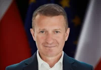 Wiceminister Raś kupował mikrokawalerki na wynajem, dziś pisze o nich ustawę - zdjęcie główne