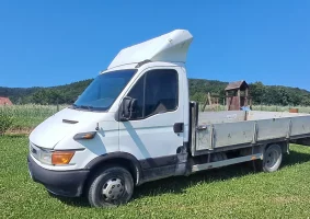 Usługi transportowe, przeprowadzki - Zdjęcie główne