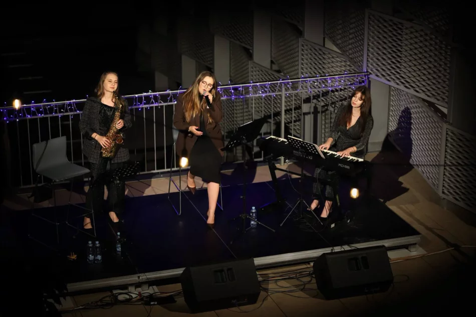 Jazz i soul - letni koncert na tarasie  - zdjęcie 8