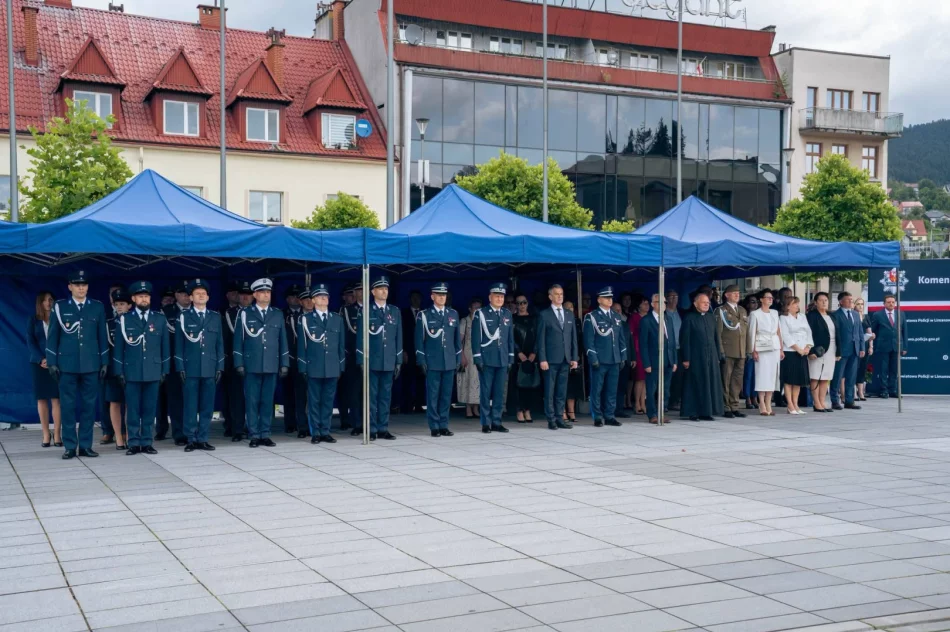 Powiatowe Święto Policji – uroczyste obchody odbyły się na limanowskim rynku - zdjęcie 18
