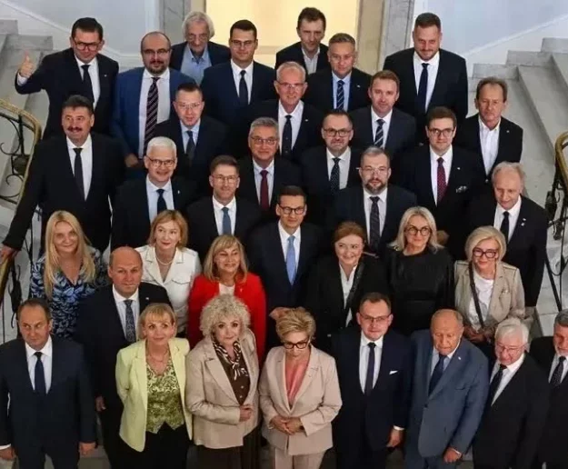 Klub parlamentarny Rozwój Plus zarejestrowany, jest już w wykazie na sejmowej stronie - zdjęcie główne