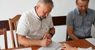 Podpisano umowę z wykonawcą placu zabaw w Starej Wsi I - zdjęcie 2