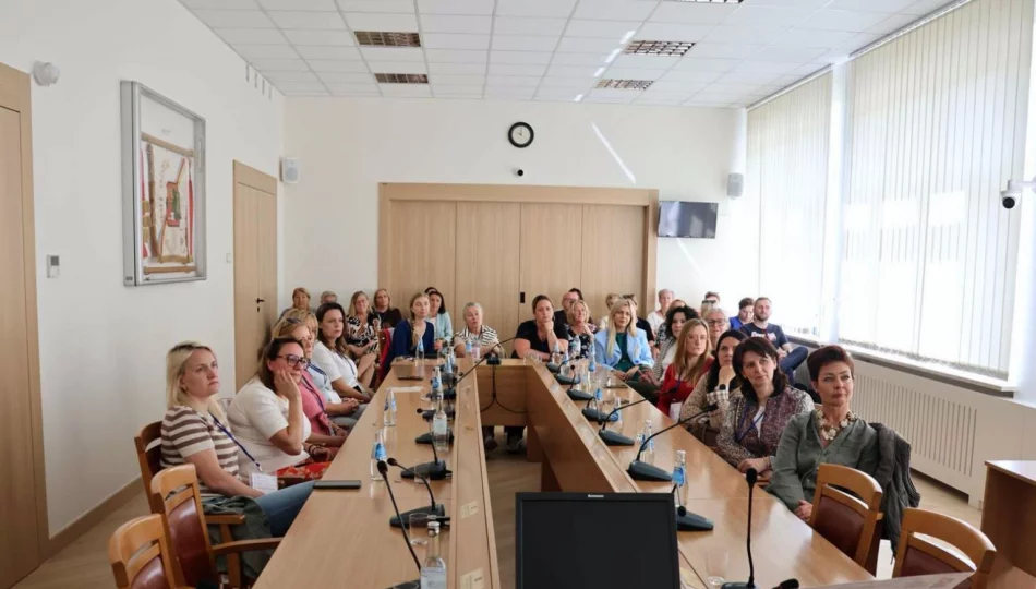 Podpatrywali rozwiązania w polityce senioralnej  - zdjęcie 1