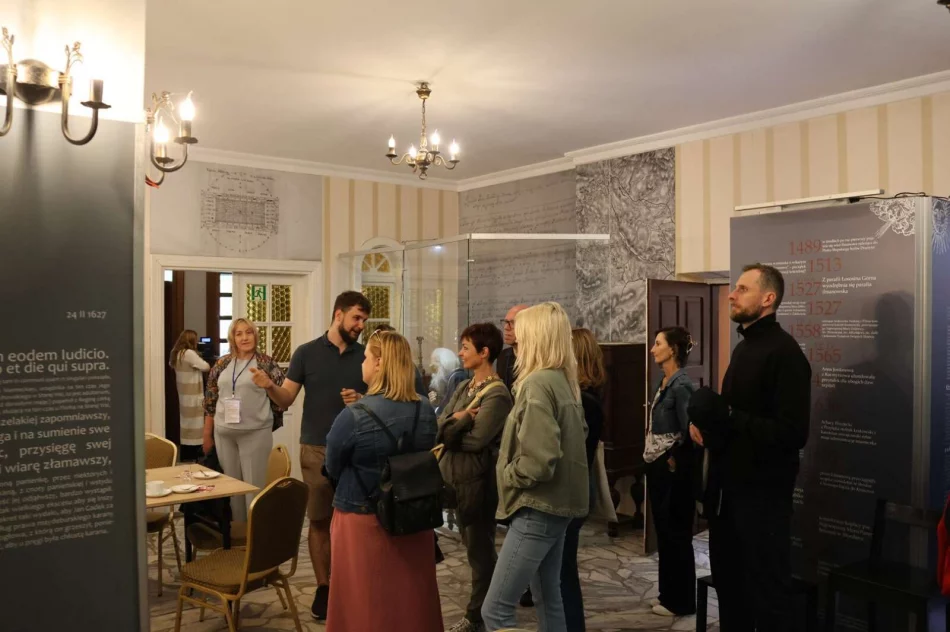 Podpatrywali rozwiązania w polityce senioralnej  - zdjęcie 13
