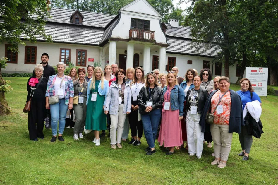 Podpatrywali rozwiązania w polityce senioralnej  - zdjęcie 15