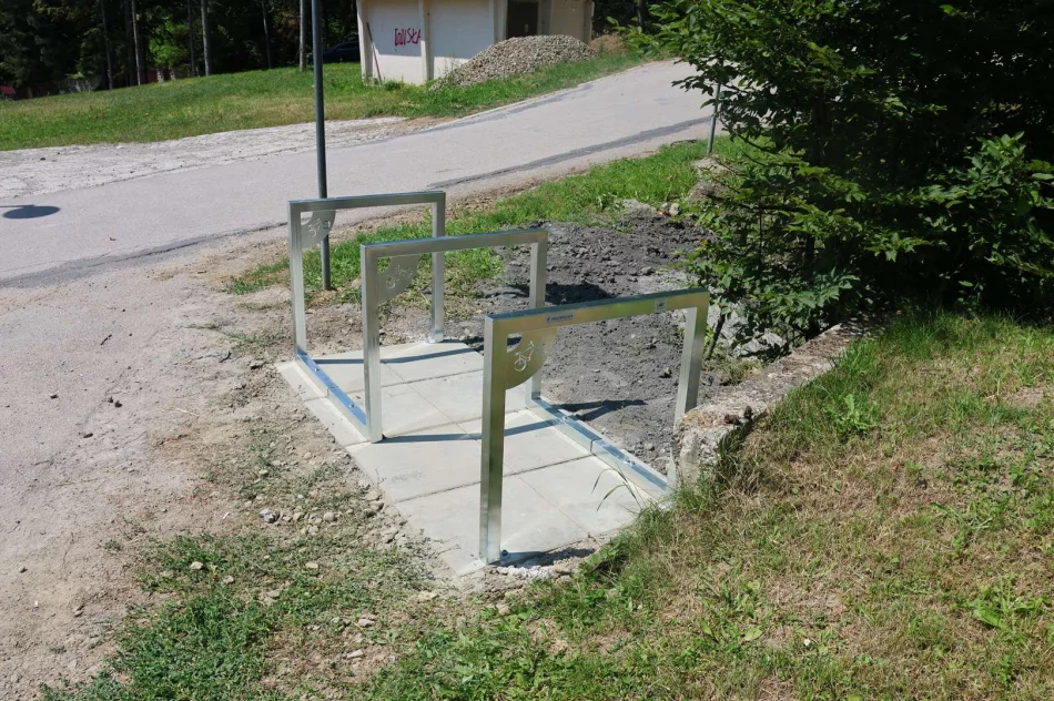 Nowe elementy infrastruktury turystycznej już zamontowane - zdjęcie 4