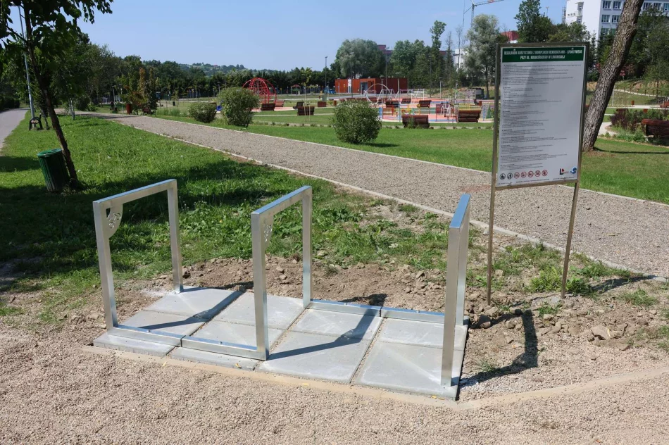 Nowe elementy infrastruktury turystycznej już zamontowane - zdjęcie 10