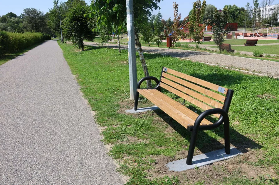 Nowe elementy infrastruktury turystycznej już zamontowane - zdjęcie 15