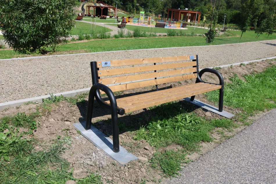 Nowe elementy infrastruktury turystycznej już zamontowane - zdjęcie 17