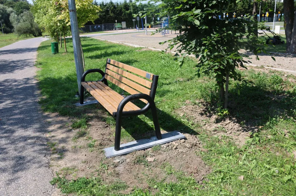 Nowe elementy infrastruktury turystycznej już zamontowane - zdjęcie 20