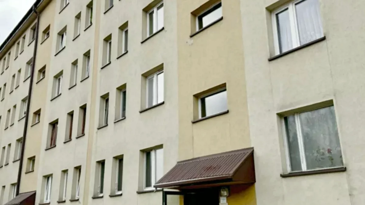 Czad w bloku. Czujka uratowała matkę z dzieckiem