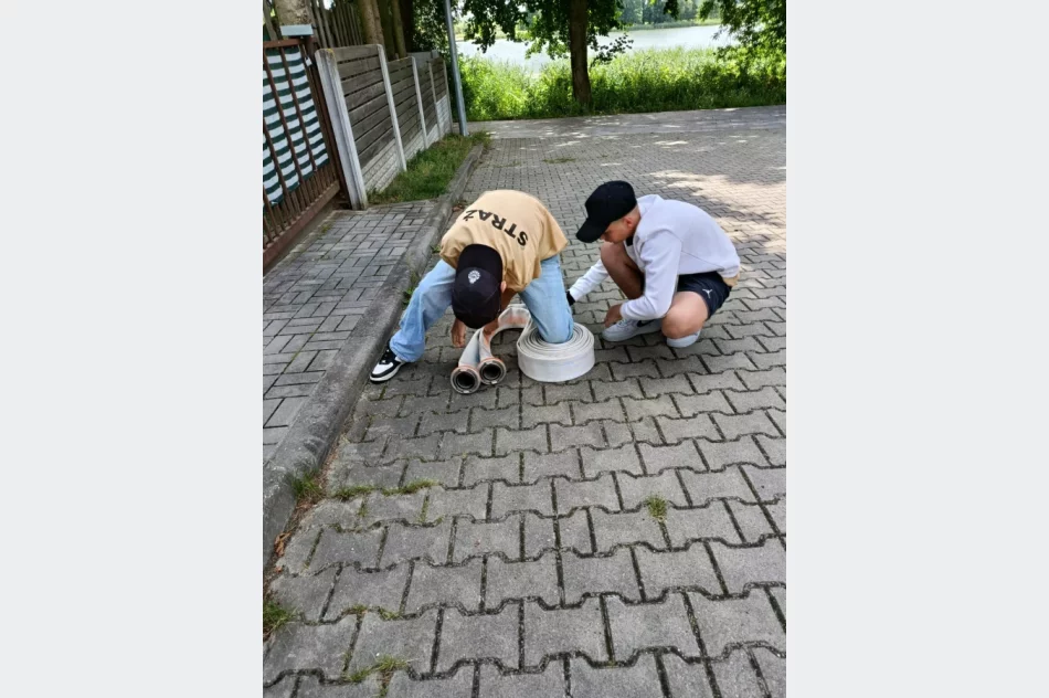 Młodzieżowe Drużyny Pożarnicze na dorocznym obozie  - zdjęcie 4