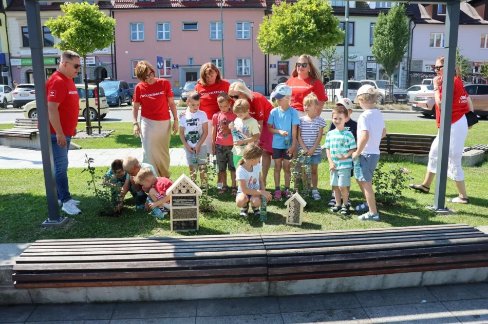 Przedszkolaki i urzędnicy sadzili rośliny - zdjęcie 5