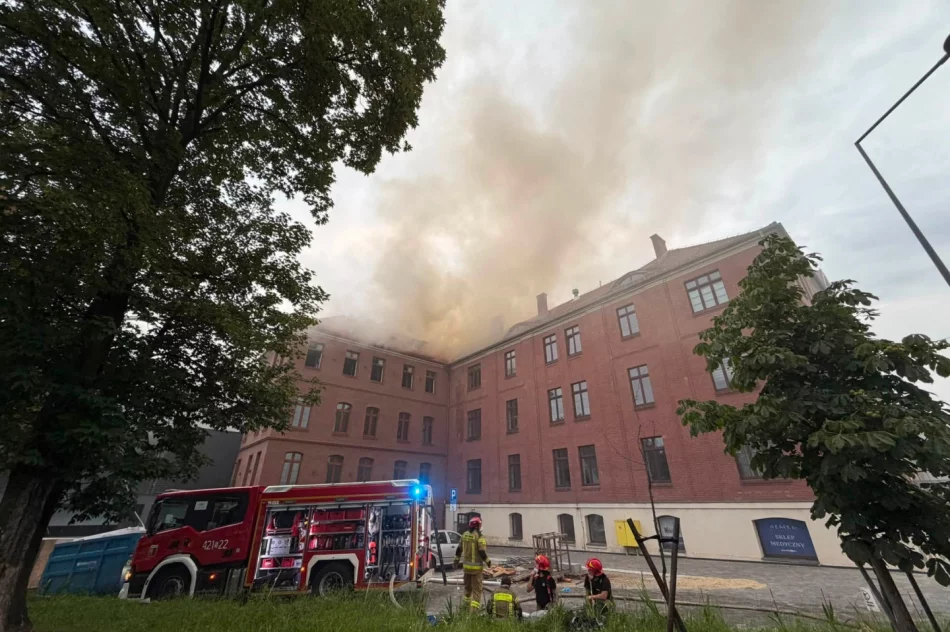 Najpierw hala, później kamienica. Dwa duże pożary w tej samej firmie - zdjęcie 5