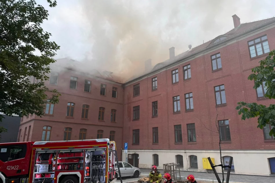 Najpierw hala, później kamienica. Dwa duże pożary w tej samej firmie - zdjęcie 9
