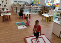 Zamiast tradycyjnych zabawek – samodzielność. Jak metoda Montessori zmienia edukację na Limanowszczyźnie? - zdjęcie główne