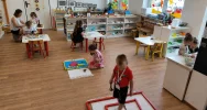 Zamiast tradycyjnych zabawek – samodzielność. Jak metoda Montessori zmienia edukację na Limanowszczyźnie? - zdjęcie 5