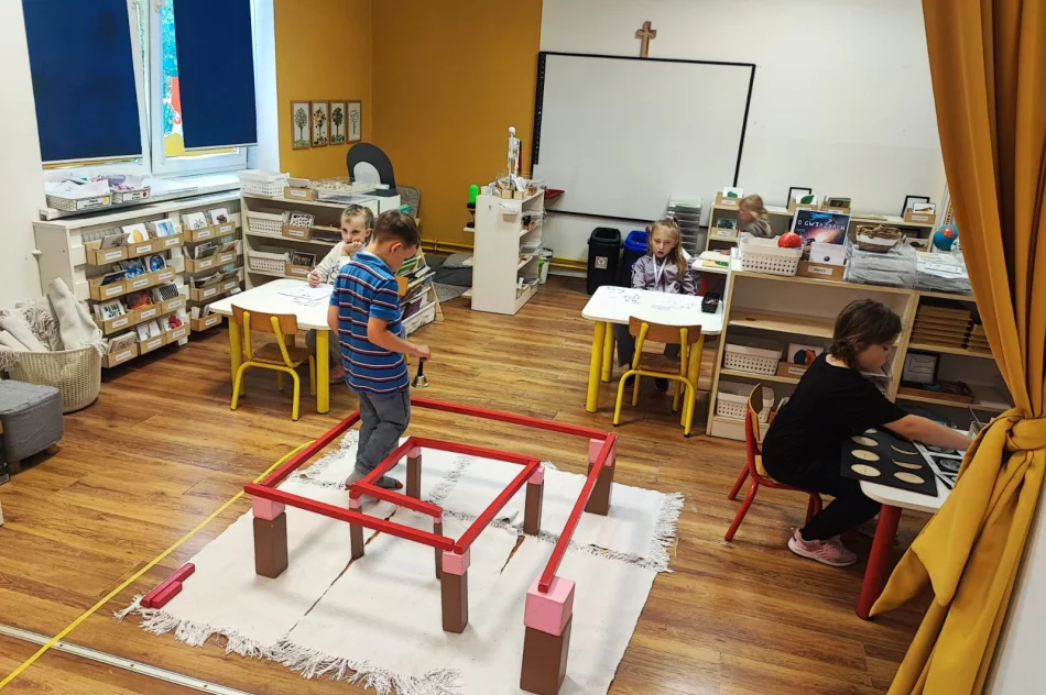 Zamiast tradycyjnych zabawek – samodzielność. Jak metoda Montessori zmienia edukację na Limanowszczyźnie? - zdjęcie 8