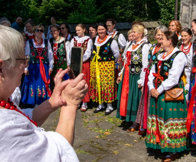 Zjechali z Polski i Francji. Kolejna odsłona zagórzańskiej tradycji - zdjęcie główne
