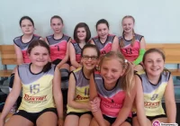 Limanowskie siatkarki zmniejszyły stratę do liderek - zdjęcie główne