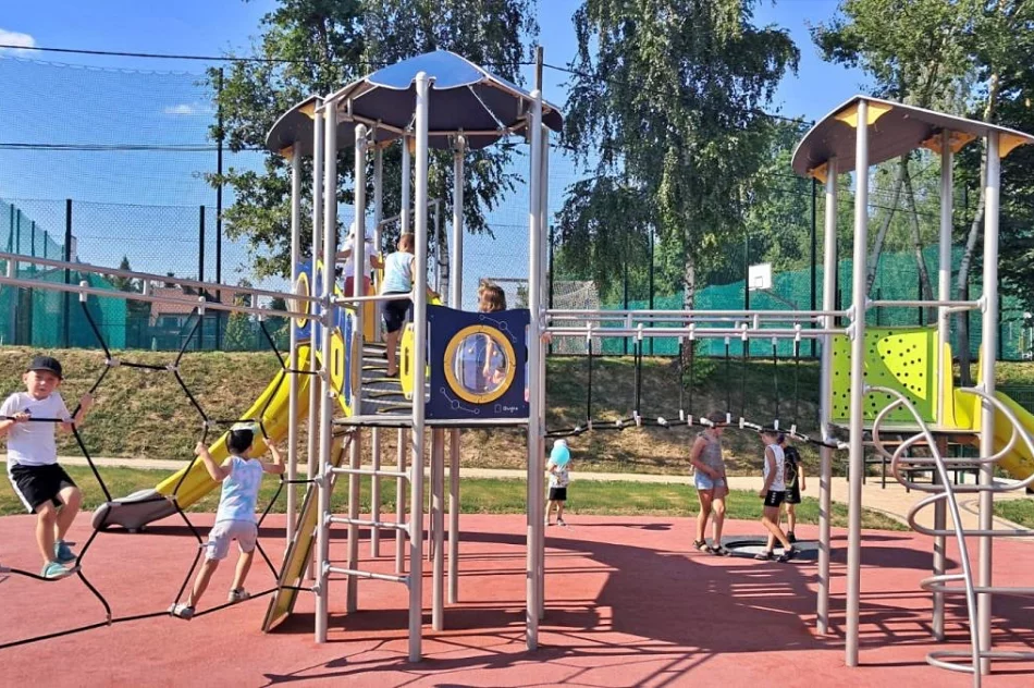 Nowy plac zabaw - kosztował niemal milion zł - zdjęcie 5