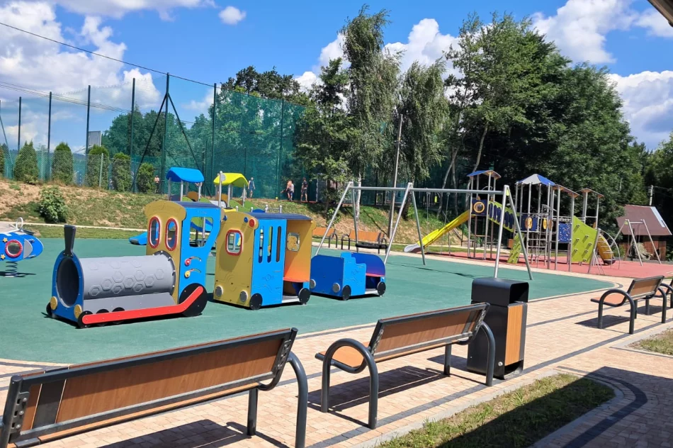 Nowy plac zabaw - kosztował niemal milion zł - zdjęcie 6