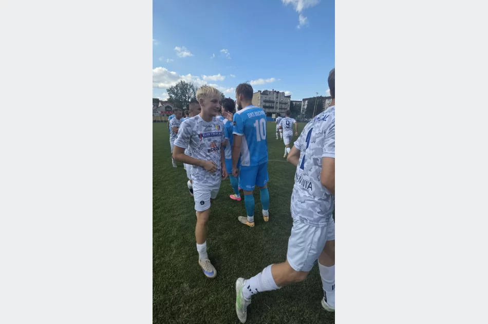 Porażka Limanovii na inaugurację.  Stracony gol już po kilkunastu sekundach. Dwie bramki debiutanta. - zdjęcie 4