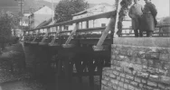 Historia w kadrze: woda niszczyła mosty i domy - zdjęcie 3