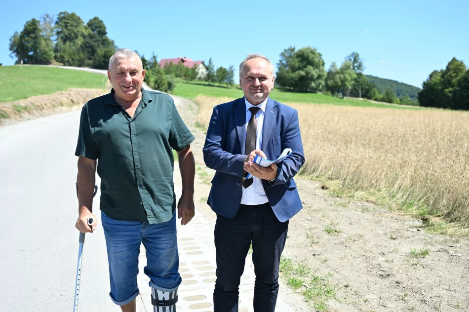 Zakończono modernizację drogi Rupniów – Bednarki - zdjęcie 12