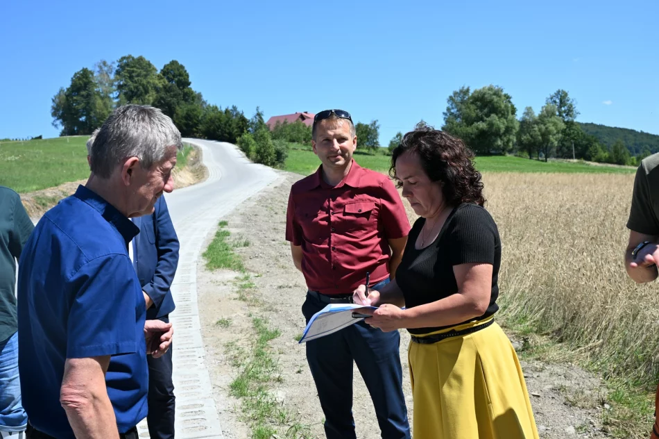Zakończono modernizację drogi Rupniów – Bednarki - zdjęcie 14