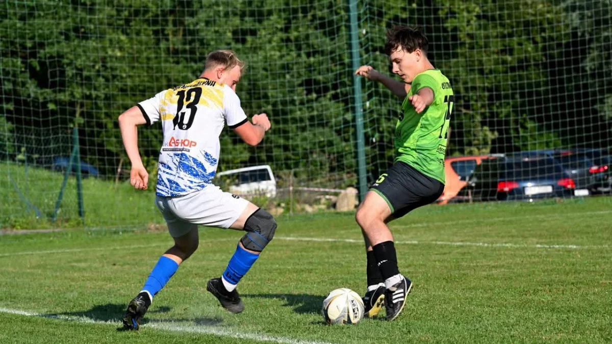Inauguracja w limanowskiej Klasie A: Zenit pierwszym liderem/Fot.: Uran Łukowica (Facebook).