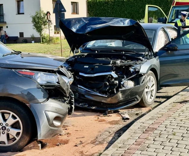 Wypadek w Laskowej: 9 osób poszkodowanych, w tym 5 dzieci - zdjęcie główne
