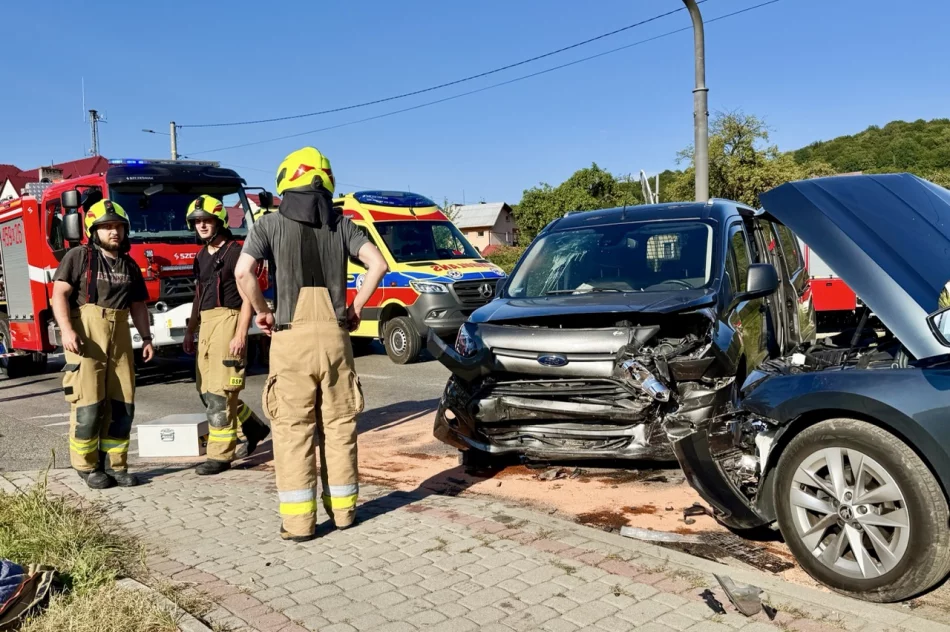 Wypadek w Laskowej: 9 osób poszkodowanych, w tym 5 dzieci - zdjęcie 6