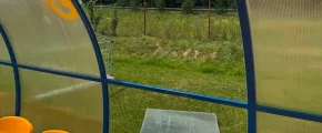 Zniszczone boisko w Świdniku, wójt prosi o pomoc - zdjęcie główne