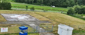 Śmigłowce LPR przez kilka miesięcy będą lądować na boisku - zdjęcie główne