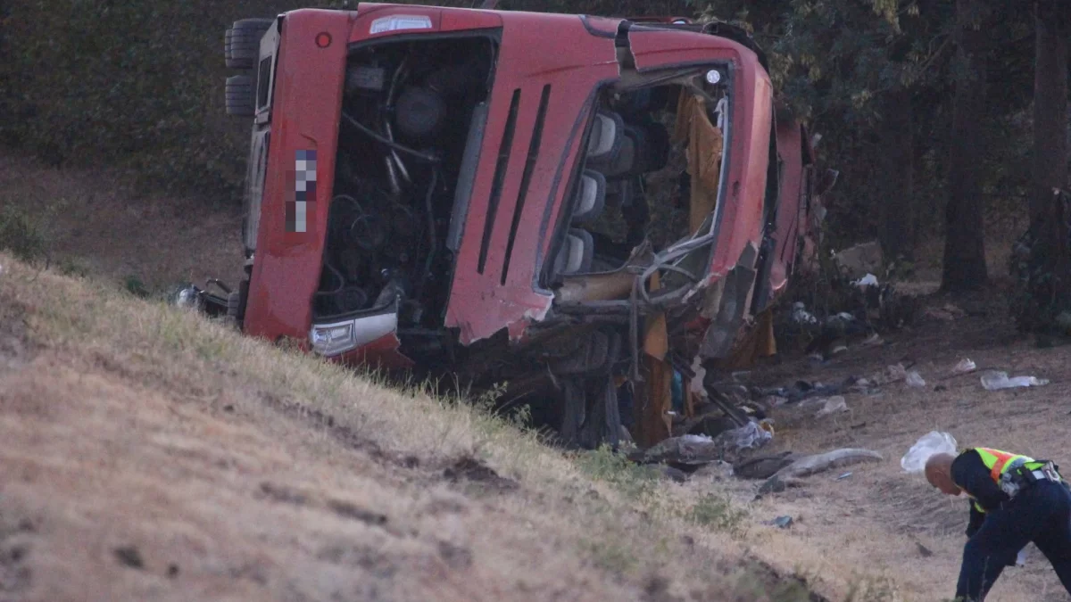 Zdjęcia z wypadku polskiego autokaru na Węgrzech w którym zginęło 12 osób
