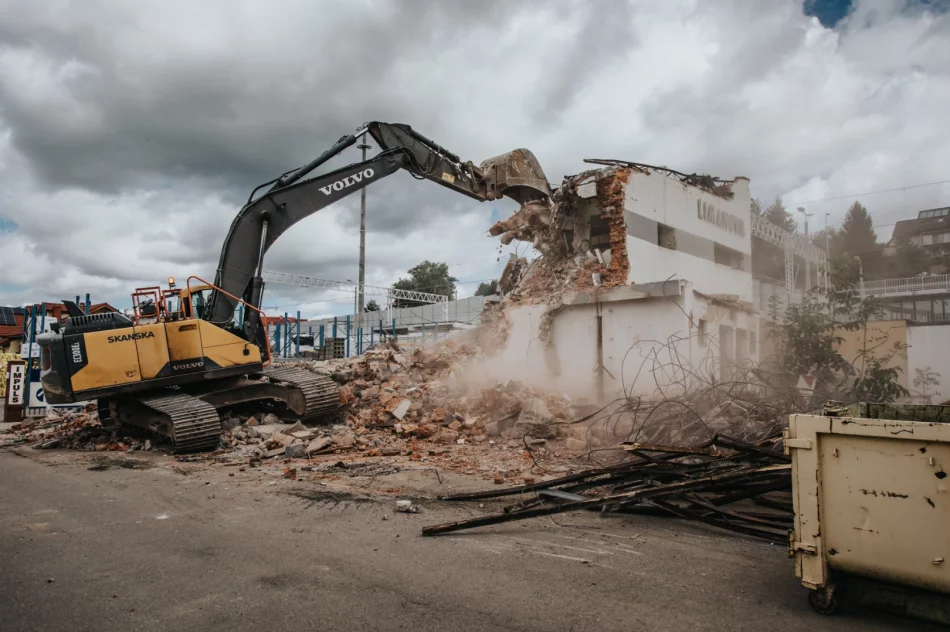 Miał być remont, jest rozbiórka (ZDJĘCIA, WIDEO) - zdjęcie 15