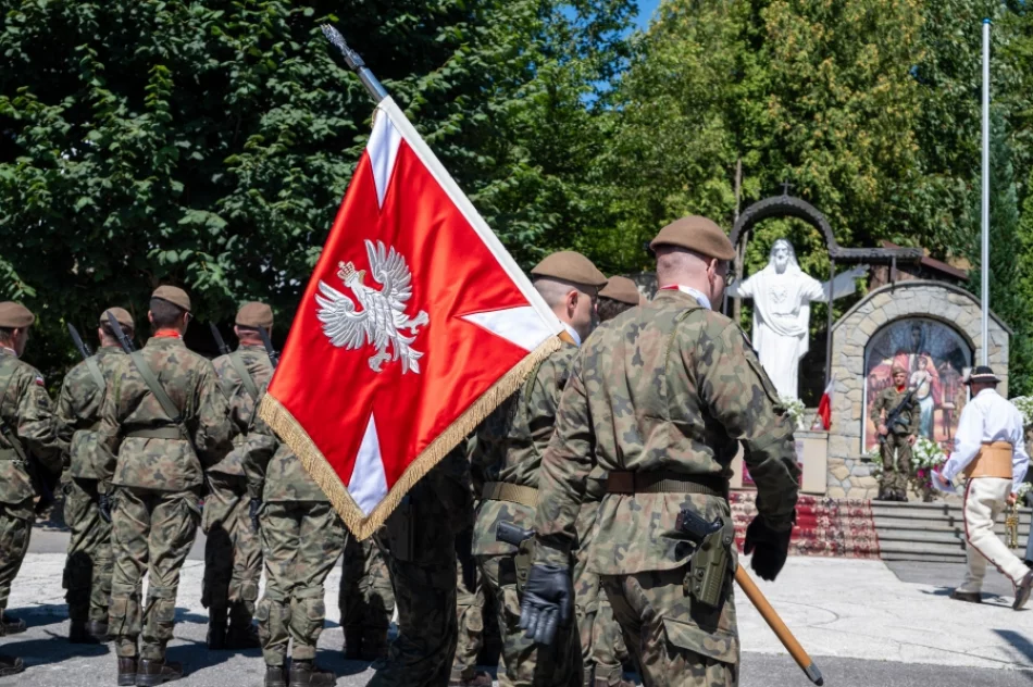 Uczcili pamięć żołnierzy AK (ZDJĘCIA) - zdjęcie 53